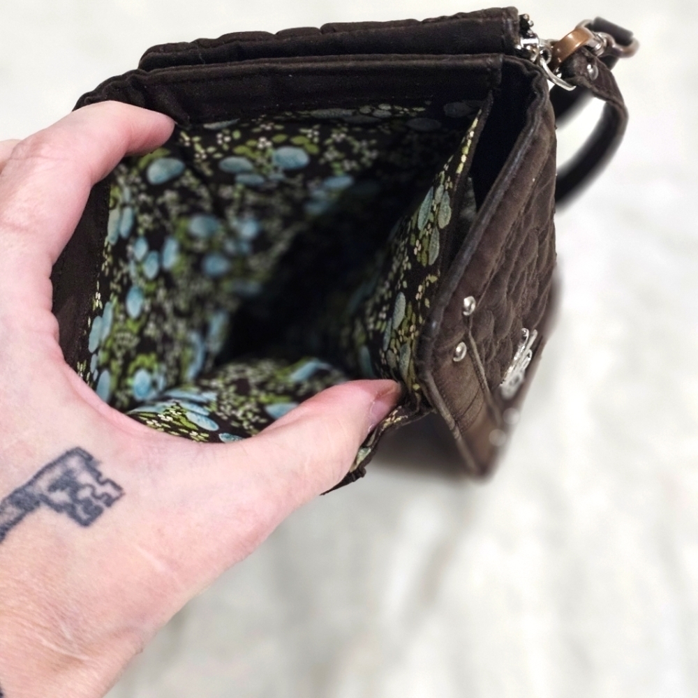 Vera Bradley ✦ Quilted Wristlet Wallet ✦ Brown Exterior Floral Interior Slim OS - Picture 8 of 12